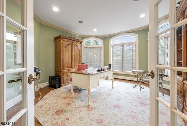 68 Brams Hill Dr, Mahwah Twp., NJ 07430