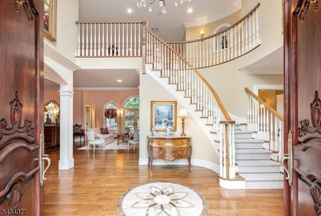 68 Brams Hill Dr, Mahwah Twp., NJ 07430