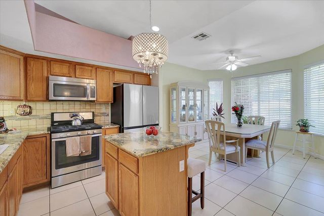 210 Wyatt Court, Lincoln, CA 95648