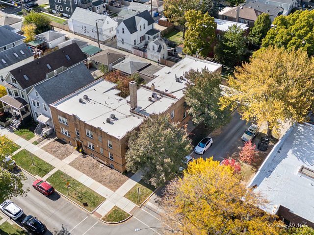 4309 W Roscoe Street 2, Chicago, IL 60641