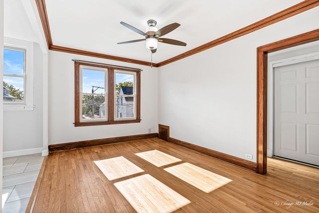 4309 W Roscoe Street 2, Chicago, IL 60641