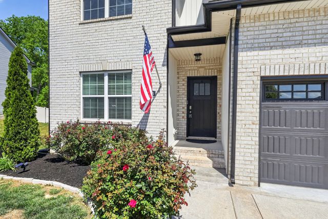 1333 Morning Star Dr, Clarksville, TN 37042