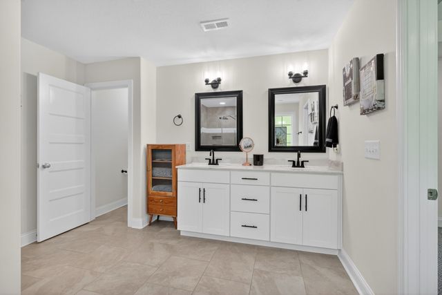 1333 Morning Star Dr, Clarksville, TN 37042