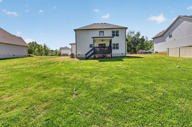 1333 Morning Star Dr, Clarksville, TN 37042