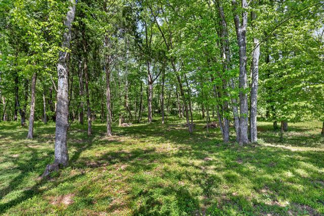 1333 Morning Star Dr, Clarksville, TN 37042