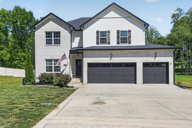 1333 Morning Star Dr, Clarksville, TN 37042