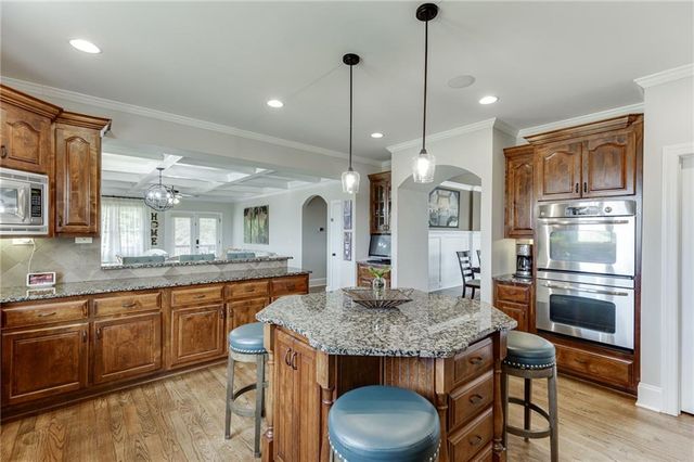 4612 Grandview Parkway, Flowery Branch, GA 30542