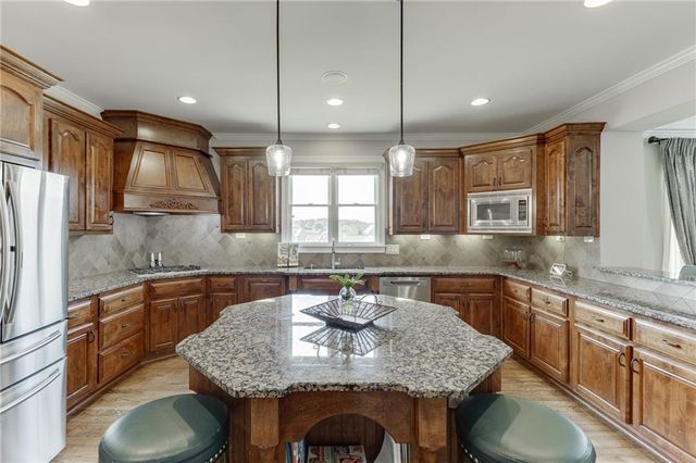 4612 Grandview Parkway, Flowery Branch, GA 30542