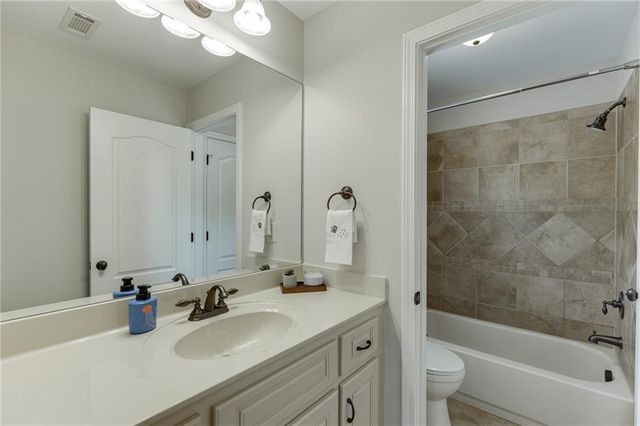 4612 Grandview Parkway, Flowery Branch, GA 30542