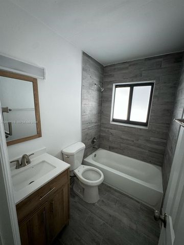 7360 SW 21st St 7362, Miami, FL 33155