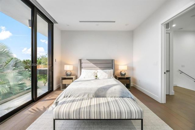 3367 NE 168th Street __, North Miami Beach, FL 33160