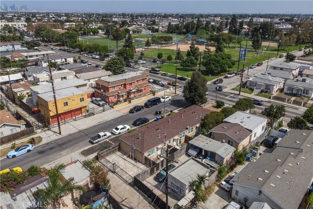 706 W 90th, Los Angeles, CA 90044