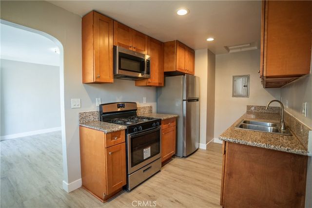 706 W 90th, Los Angeles, CA 90044