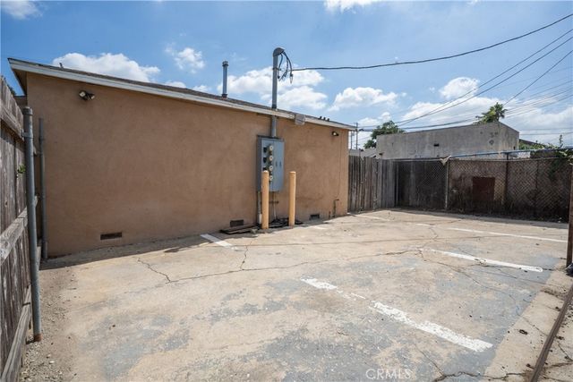 706 W 90th, Los Angeles, CA 90044