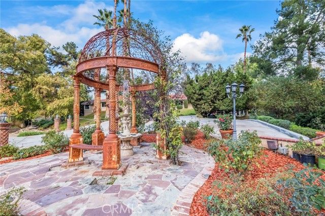 16280 Whispering Spur Street, Riverside, CA 92504