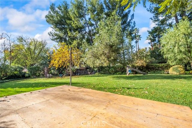 16280 Whispering Spur Street, Riverside, CA 92504