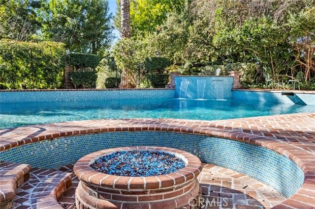 16280 Whispering Spur Street, Riverside, CA 92504