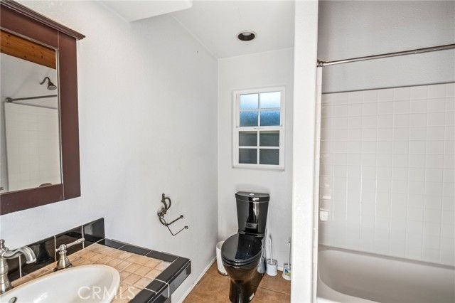 16280 Whispering Spur Street, Riverside, CA 92504