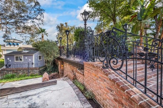 16280 Whispering Spur Street, Riverside, CA 92504