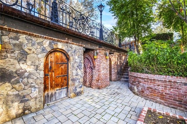 16280 Whispering Spur Street, Riverside, CA 92504