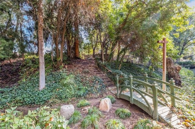 16280 Whispering Spur Street, Riverside, CA 92504