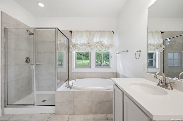 132 N Calvin Barrett, Blanco, TX 78606