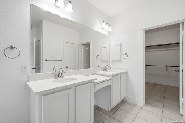 132 N Calvin Barrett, Blanco, TX 78606