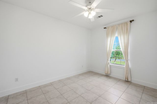 132 N Calvin Barrett, Blanco, TX 78606