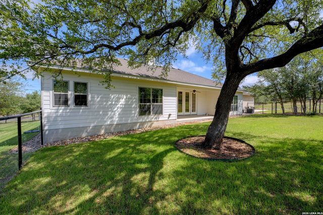 132 N Calvin Barrett, Blanco, TX 78606