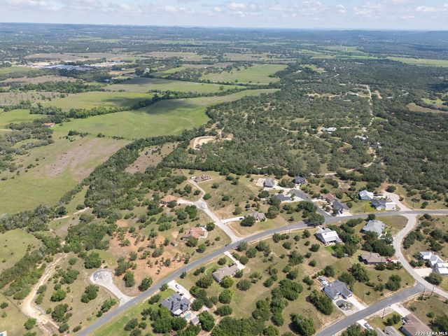 132 N Calvin Barrett, Blanco, TX 78606