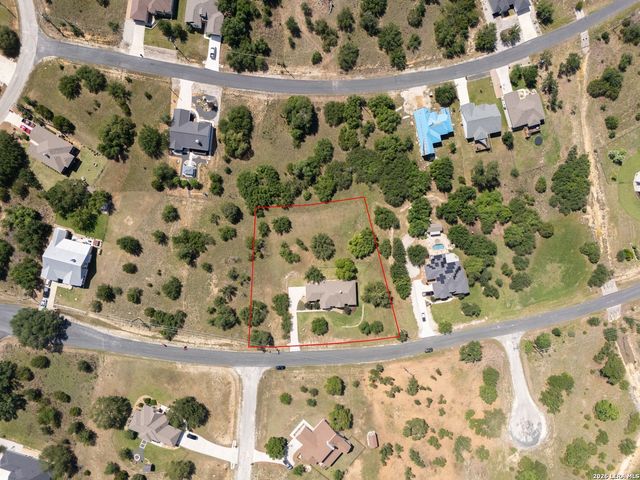 132 N Calvin Barrett, Blanco, TX 78606