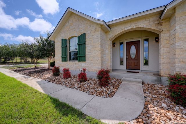 132 N Calvin Barrett, Blanco, TX 78606