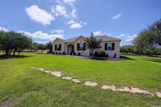 132 N Calvin Barrett, Blanco, TX 78606