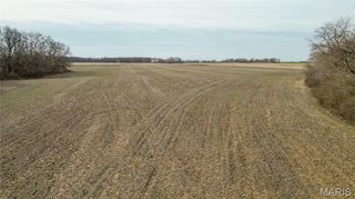 15247 Seven Sisters Avenue, Irving, IL 62051