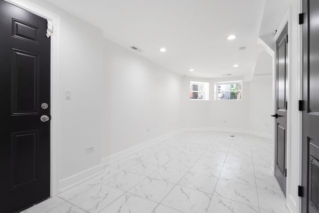 6627 S Saint Lawrence Avenue, Chicago, IL 60637