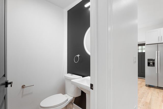 6627 S Saint Lawrence Avenue, Chicago, IL 60637