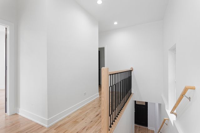 6627 S Saint Lawrence Avenue, Chicago, IL 60637