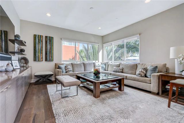 12468 Osprey 2, Playa Vista, CA 90094