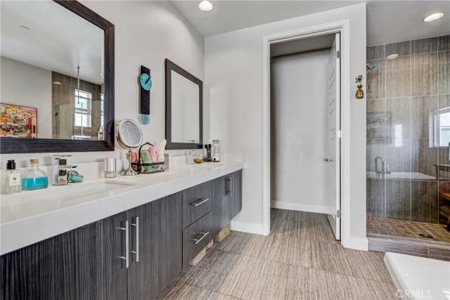 12468 Osprey 2, Playa Vista, CA 90094