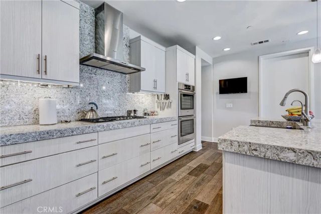 12468 Osprey 2, Playa Vista, CA 90094