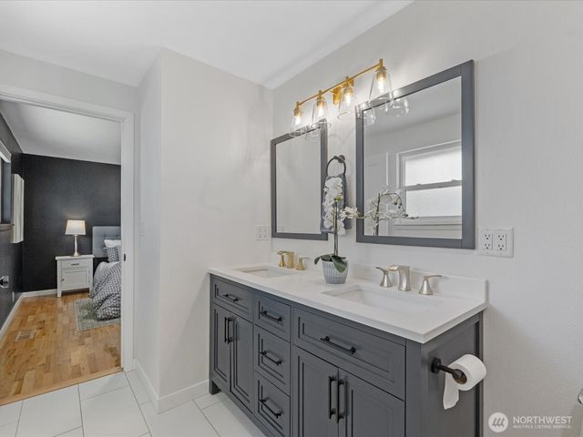 18014 110th Place SE, Renton, WA 98055