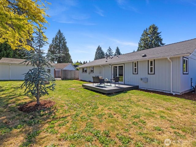 18014 110th Place SE, Renton, WA 98055