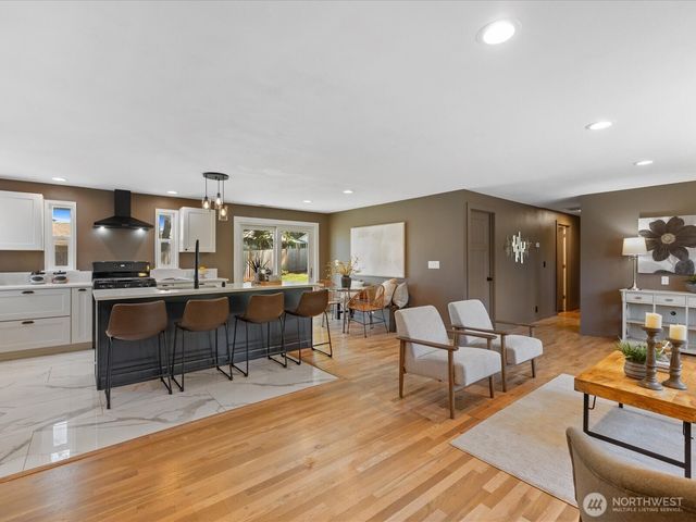 18014 110th Place SE, Renton, WA 98055
