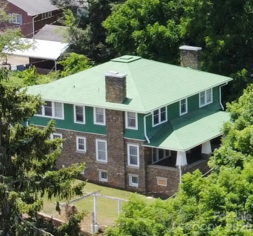 131 Church Street, Waynesville, NC 28786
