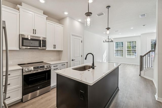 4313 ROUSH AVENUE, Orlando, FL 32803