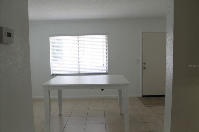 151 OYSTER BAY CIRCLE 200, Altamonte Springs, FL 32701