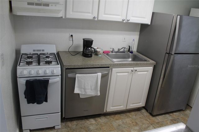 151 OYSTER BAY CIRCLE 200, Altamonte Springs, FL 32701