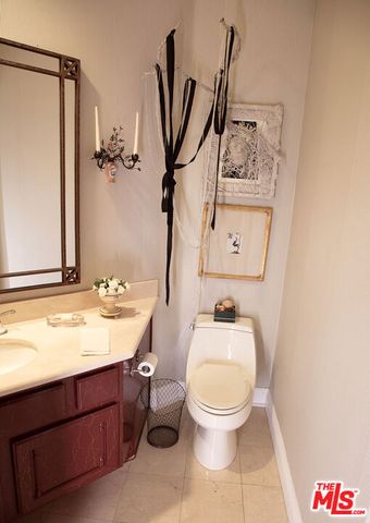 128 N Swall Drive 108, Los Angeles, CA 90048