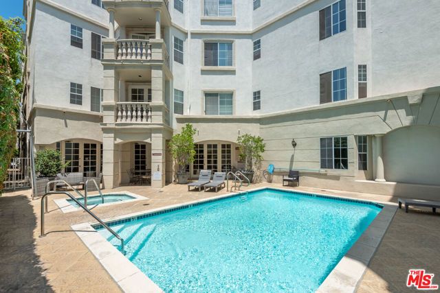 128 N Swall Drive 108, Los Angeles, CA 90048