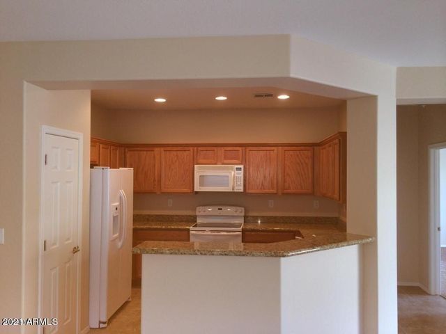 3613 W STEINBECK Drive, Anthem, AZ 85086